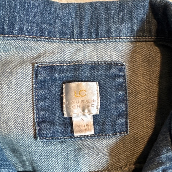 Jean vest - Picture 2 of 2
